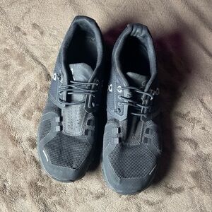 Womens Oncloud Shoes Size W7 In Preowned Condition Running Shoes Wear N Tear